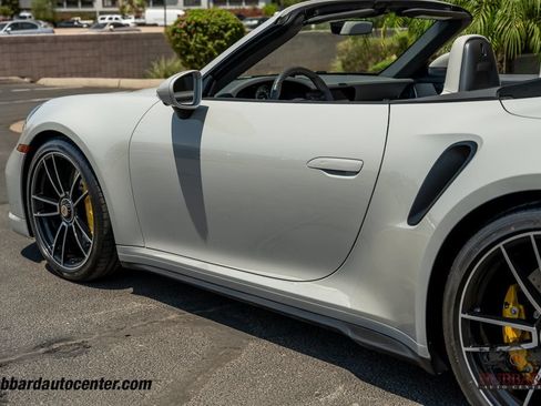 Used 2022 Porsche 911 Cabriolet AWD/4WD image 36