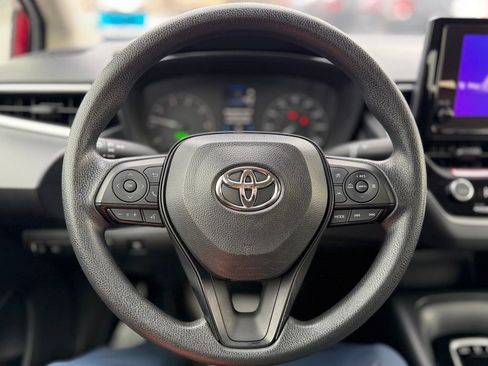 Used 2024 Toyota Corolla LE w/ LE Convenience Package image 9