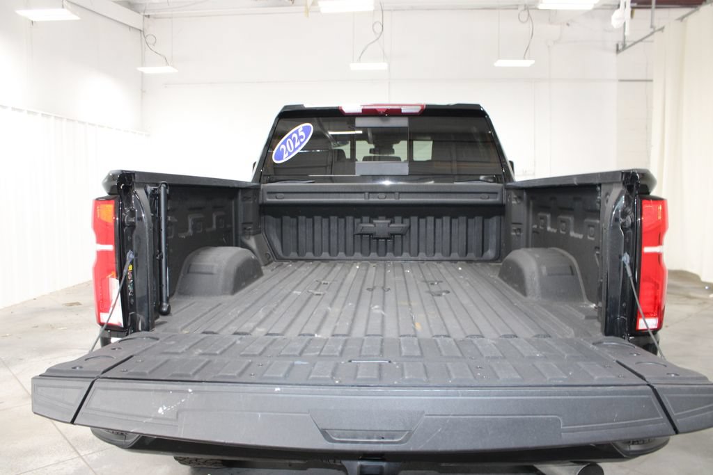 Used 2025 Chevrolet Silverado 2500 LTZ w/ LTZ Plus Package AWD/4WD image 23