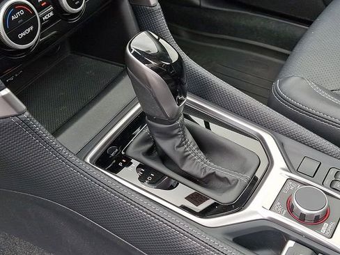 Used 2021 Subaru Forester Limited image 15