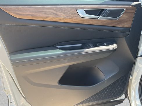 New 2026 Volkswagen Atlas SE FWD image 20