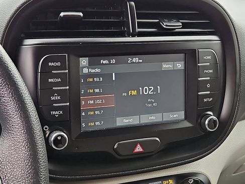 Certified 2020 Kia Soul S image 16