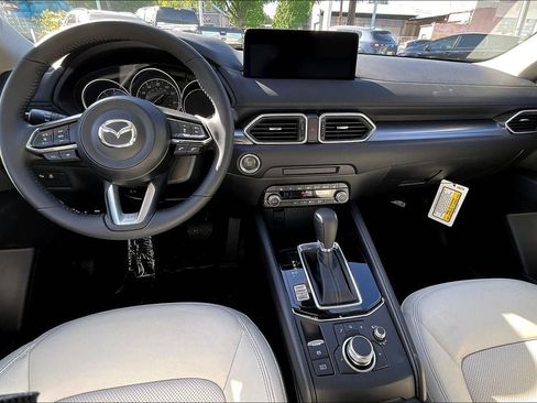Used 2025 MAZDA CX-5 AWD 2.5 S w/ Preferred Package image 15