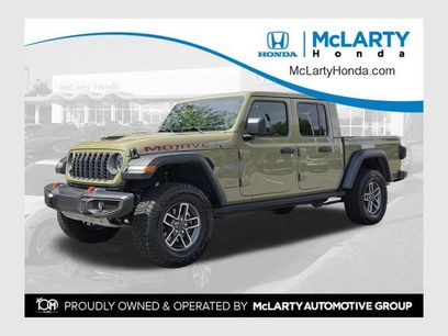 Used 2025 Jeep Gladiator Mojave w/ Convenience Group