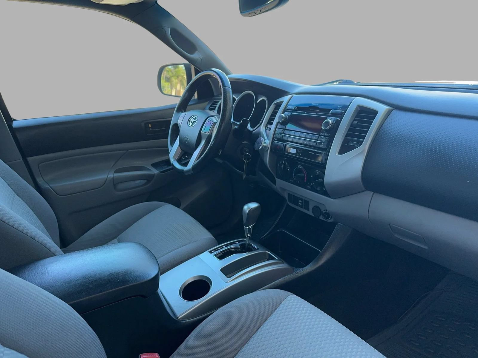 Used 2012 Toyota Tacoma PreRunner w/ SR5 Pkg RWD image 39