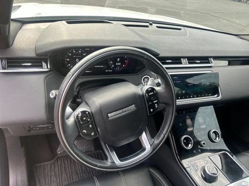 Used 2020 Land Rover Range Rover Velar R-Dynamic S AWD/4WD image 22