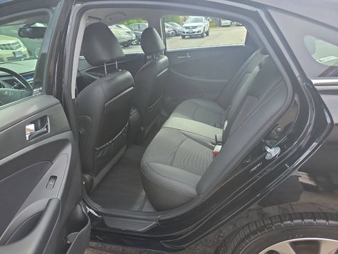 Used 2013 Hyundai Sonata SE FWD image 12