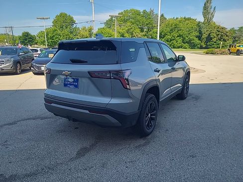 Used 2025 Chevrolet Equinox LT AWD/4WD image 9
