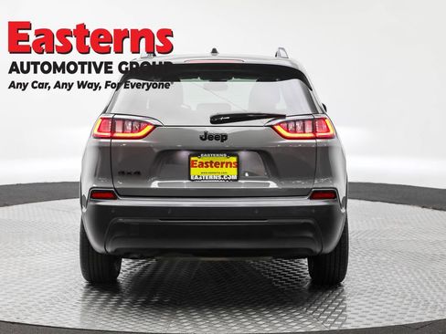 Used 2023 Jeep Cherokee Altitude Lux image 6