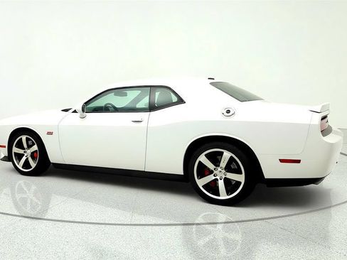 Used 2012 Dodge Challenger SRT8 RWD image 7