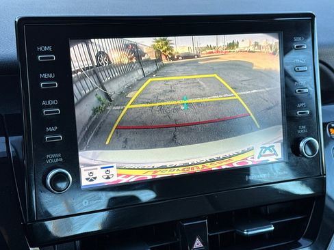 Certified 2022 Toyota Camry XLE image 18