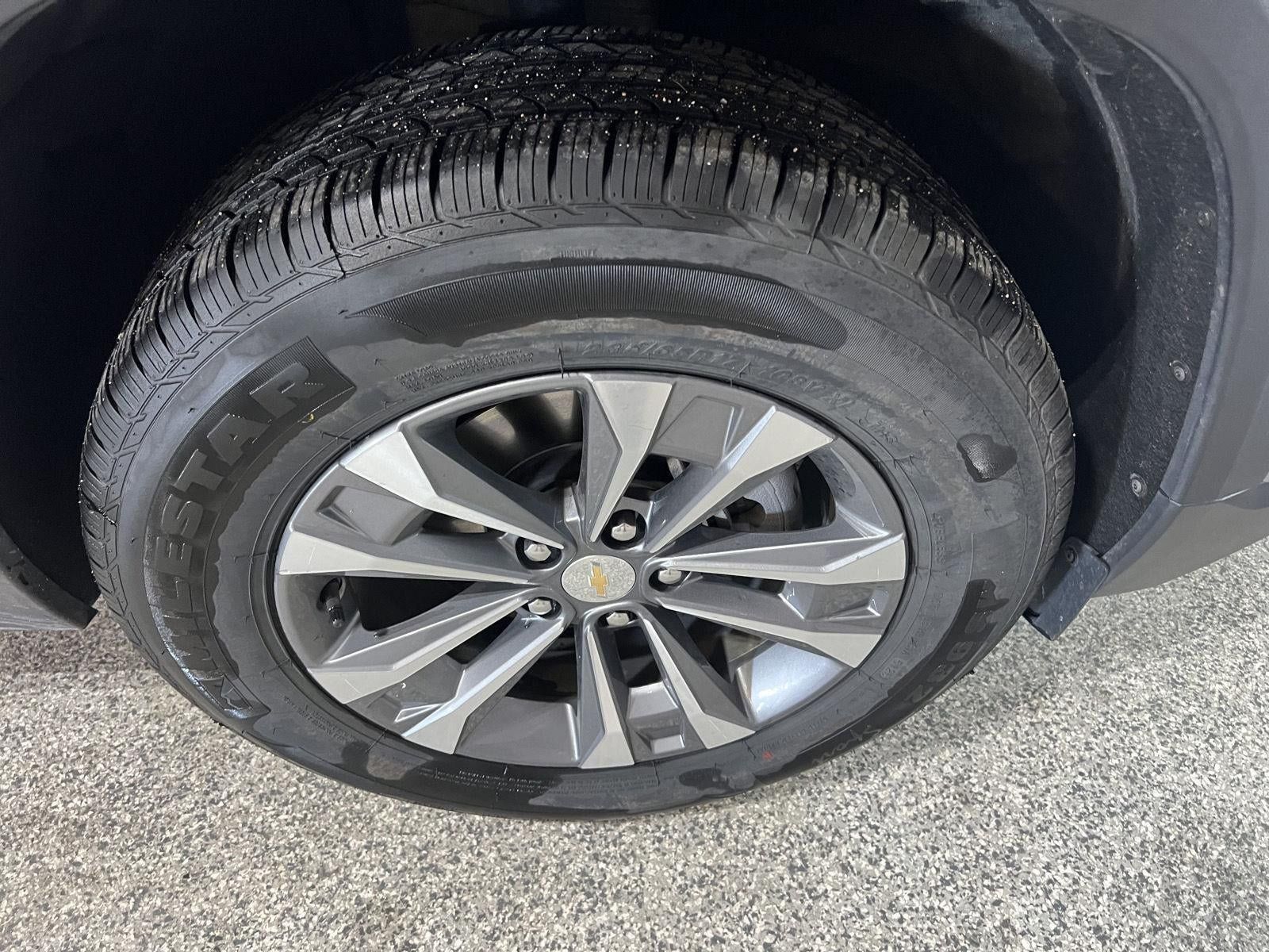 Used 2025 Chevrolet Equinox LT AWD/4WD image 28