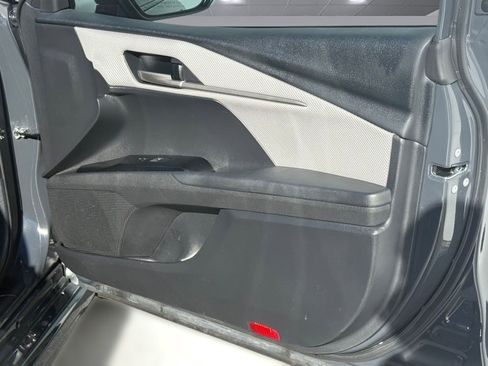 Certified 2025 Toyota Camry SE image 32