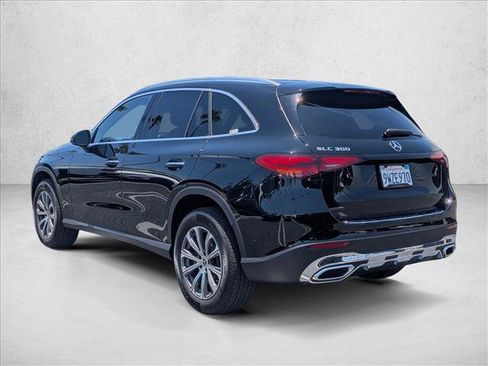 Certified 2026 Mercedes-Benz GLC 300 image 8