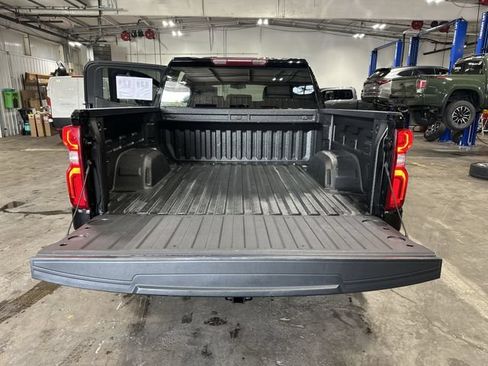 Used 2020 Chevrolet Silverado 1500 Custom w/ Custom Value Package AWD/4WD image 25