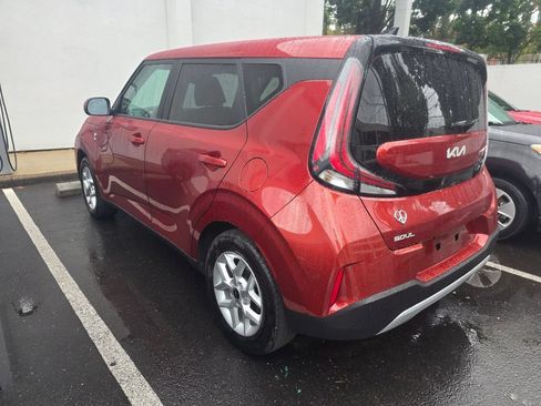 Certified 2025 Kia Soul S FWD image 4
