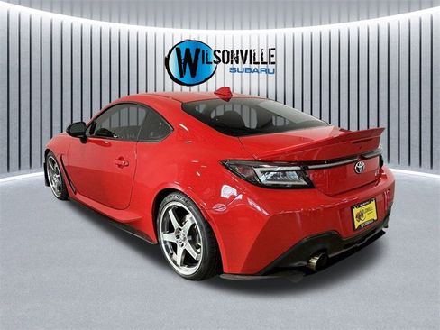 Used 2024 Toyota GR86 Premium image 8