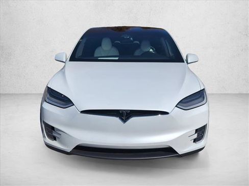 Used 2021 Tesla Model X Long Range image 2