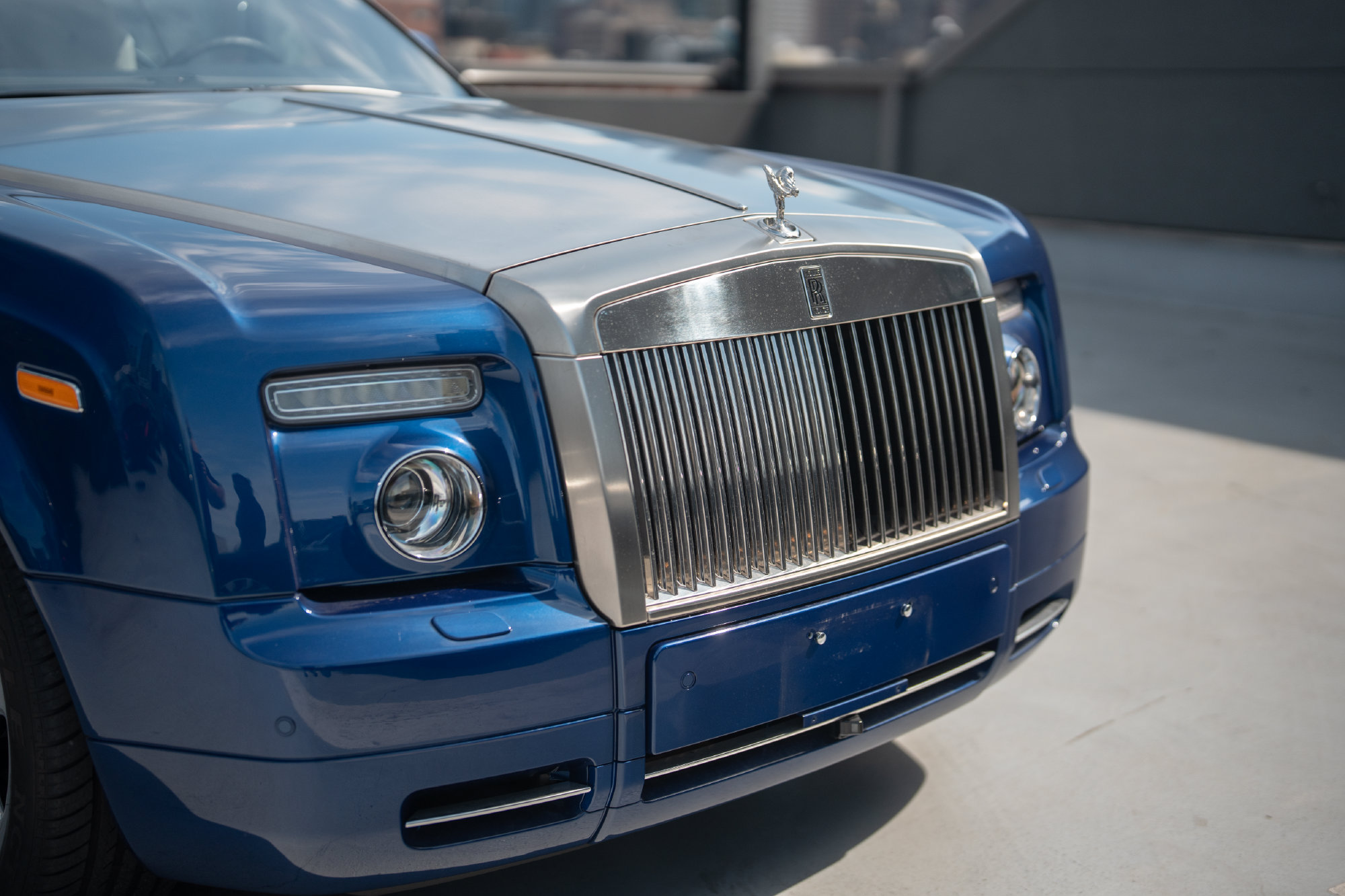 Used 2011 Rolls-Royce Phantom Drophead Coupe RWD image 19