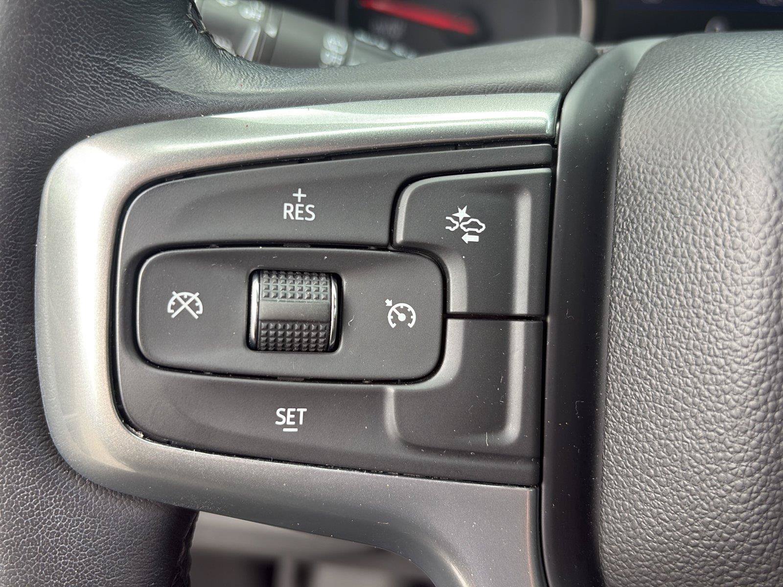 Used 2023 Chevrolet Tahoe LS AWD/4WD image 30