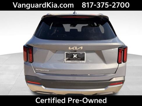 Certified 2025 Kia Sorento S image 3