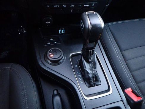 Used 2022 Ford Ranger XLT w/ Equipment Group 301A Mid image 17