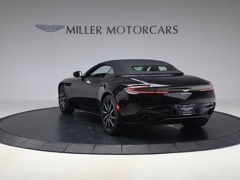 Used 2020 Aston Martin DB11 Volante image 17