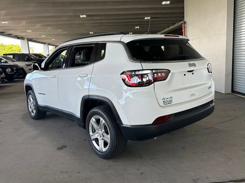 Used 2023 Jeep Compass Latitude w/ Sun and Sound Group AWD/4WD image 3