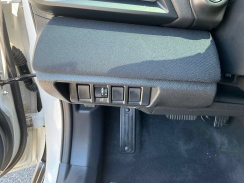 Used 2024 Subaru Outback Premium w/ Popular Package #1A AWD/4WD image 18