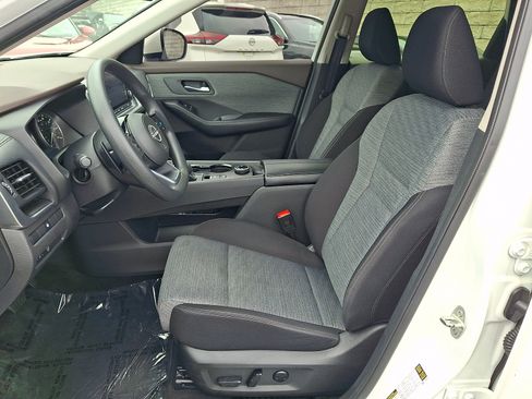 Certified 2023 Nissan Rogue SV AWD/4WD image 14