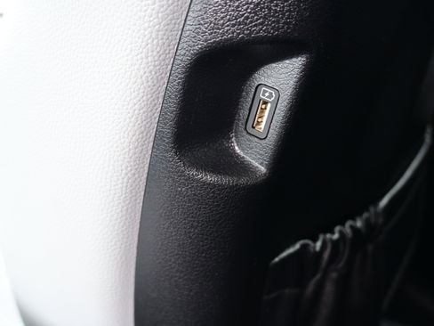 Used 2020 Hyundai Palisade SEL w/ Premium Package image 18