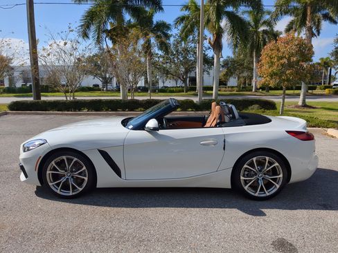 Used 2019 BMW Z4 sDrive30i w/ Executive Package image 7