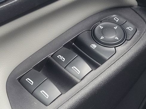 Used 2020 Chevrolet Equinox LS w/ LPO, Cargo Package image 27