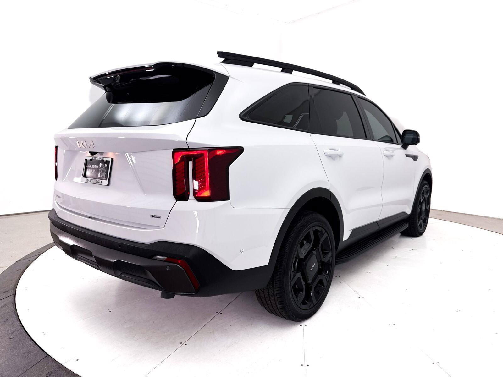 Used 2024 Kia Sorento SX Prestige w/ Sage Leather Package AWD/4WD image 21