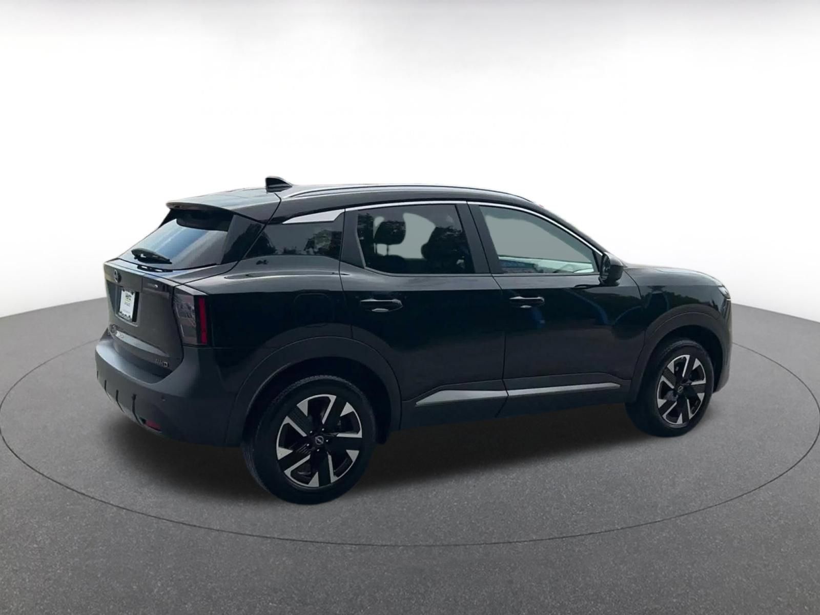 Used 2026 Nissan Kicks SV w/ Cold Weather Package AWD/4WD image 14