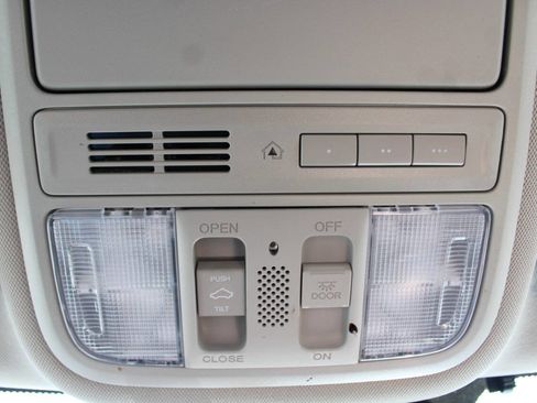 Used 2014 Honda Odyssey EX-L image 48