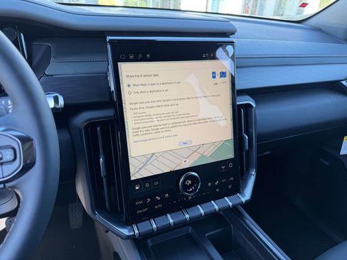 New 2026 GMC Acadia AT4 w/ Luxury Package image 25