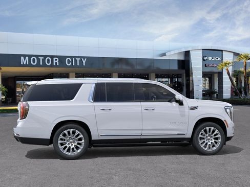 New 2026 GMC Yukon XL Denali RWD image 3