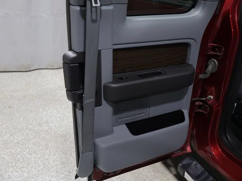 Used 2014 Ford F150 Lariat w/ Lariat Chrome Package AWD/4WD image 20