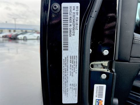 Used 2023 Chrysler 300 Touring w/ Sport Appearance Package image 28