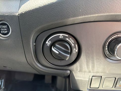 Used 2023 Nissan Frontier SV w/ Midnight Edition Package AWD/4WD image 28