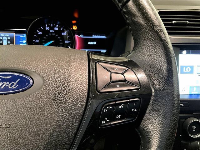 Used 2018 Ford Explorer XLT w/ Equipment Group 202A AWD/4WD image 19