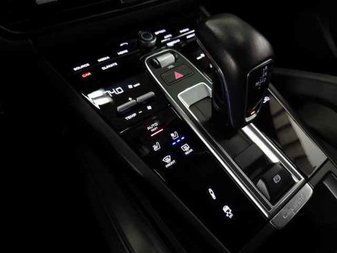 Used 2021 Porsche Cayenne GTS image 33