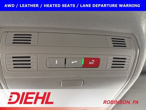 Used 2024 Volkswagen Tiguan SE image 34