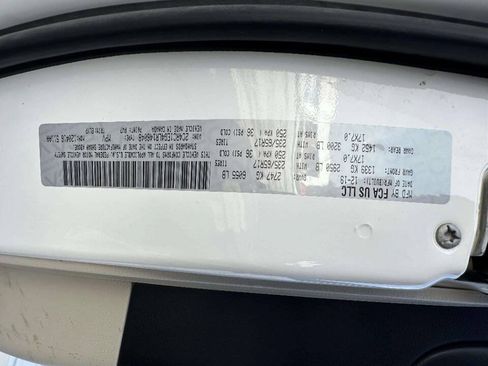 Used 2020 Chrysler Pacifica Touring-L Plus FWD image 24