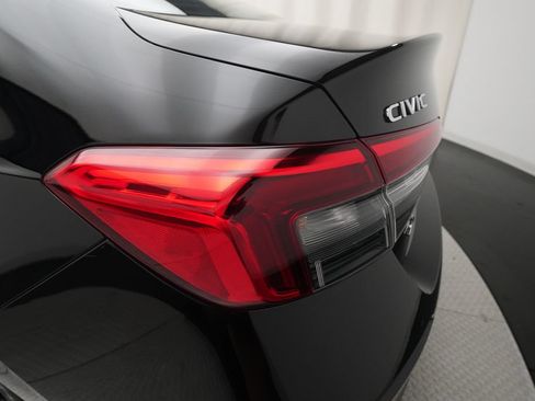 Used 2024 Honda Civic Sport image 31