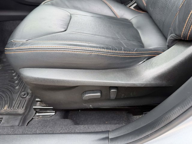 Used 2020 Subaru Crosstrek 2.0i Limited w/ Moonroof Package w/Navigation AWD/4WD image 16