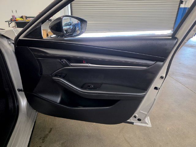 Used 2024 MAZDA MAZDA3 s FWD image 13