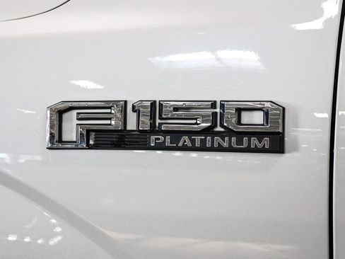 Used 2019 Ford F150 Platinum w/ Equipment Group 701A Luxury AWD/4WD image 19