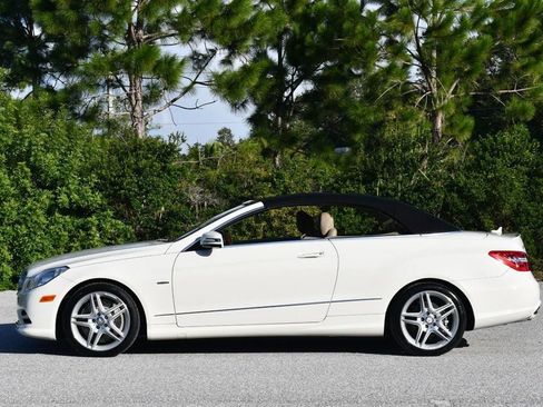 Used 2012 Mercedes-Benz E 550 Cabriolet w/ Appearance Pkg image 33